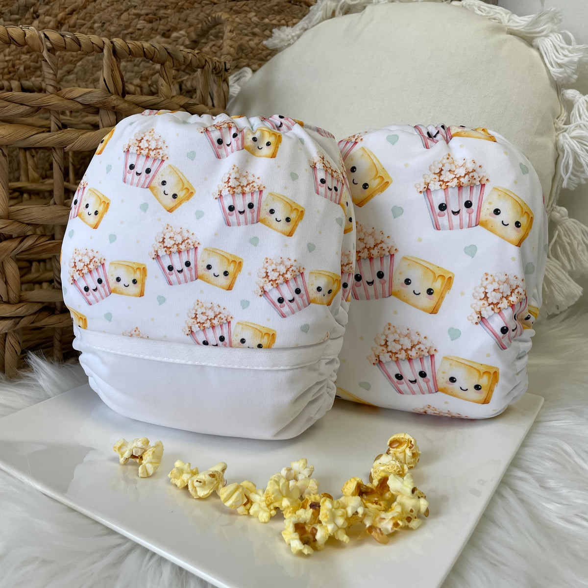 Les Confections Lili | Washable diaper | GRANDE taille | Extra butter pop corn (wrap)