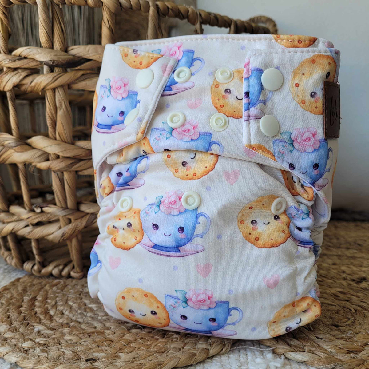 Les Confections Lili | Washable diaper | One size | Tea & Biscuits (Full Print)