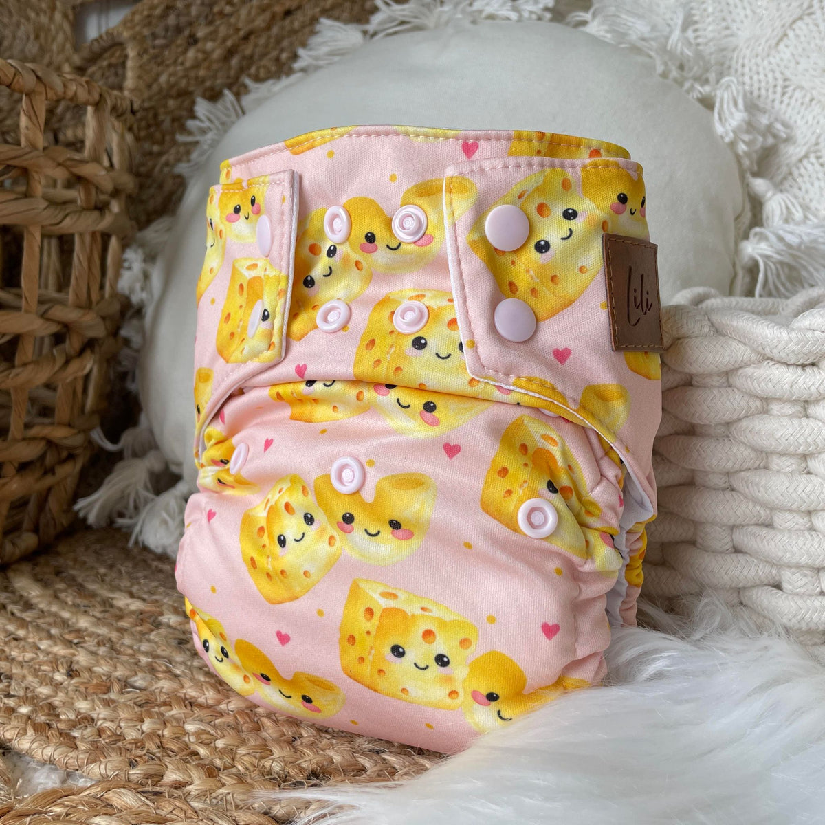 Les Confections Lili | Washable diaper | GRANDE taille | Mac & Cheese (Full Print)