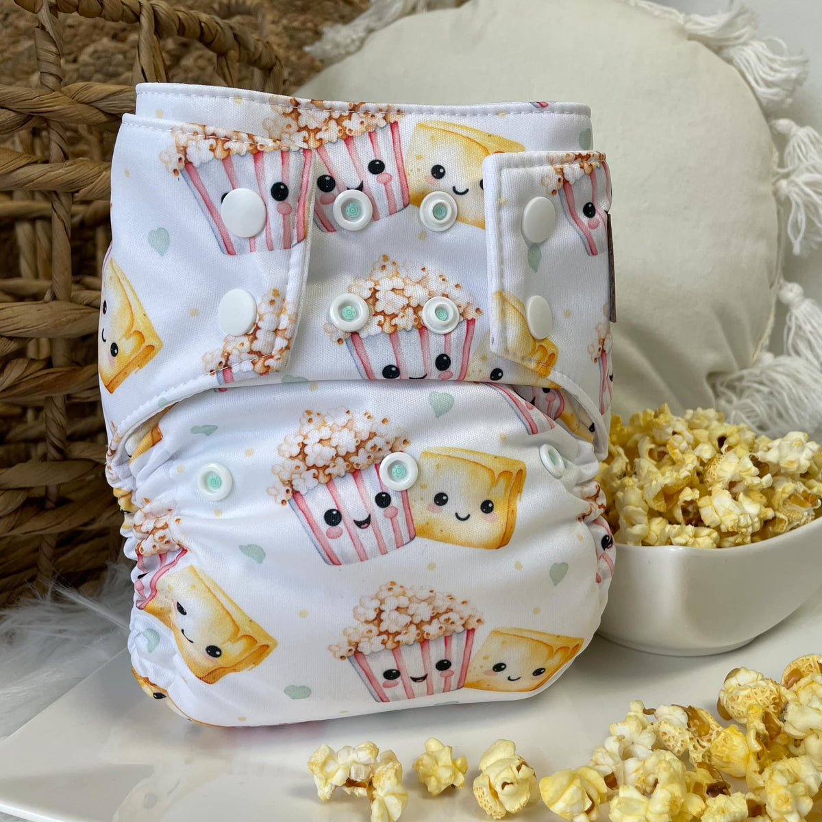 Les Confections Lili | Washable diaper | GRANDE taille | Extra butter pop corn (Full Print)