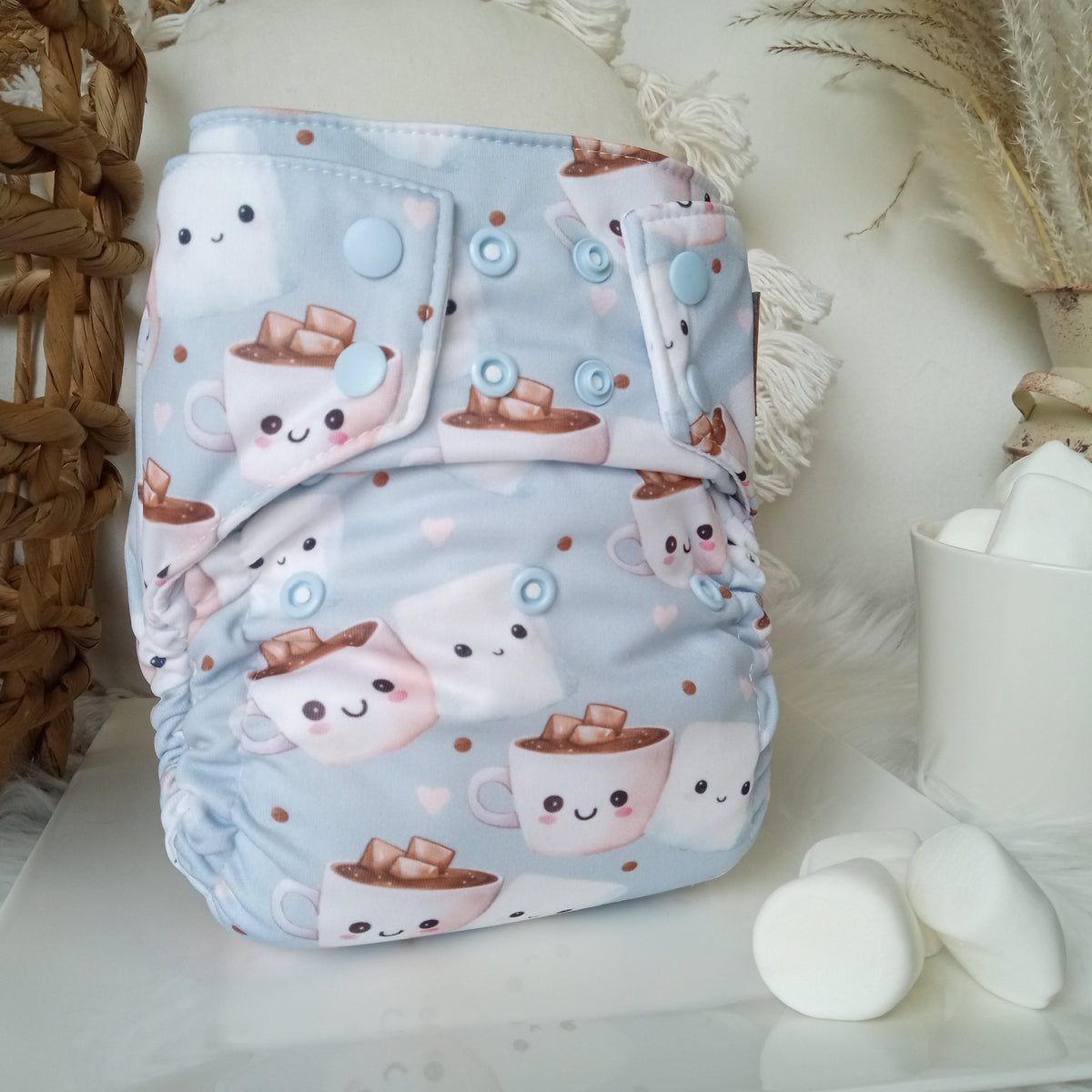 Les Confections Lili | Washable diaper | GRANDE taille | Hot chocolate & Marshmallows (Full Print)