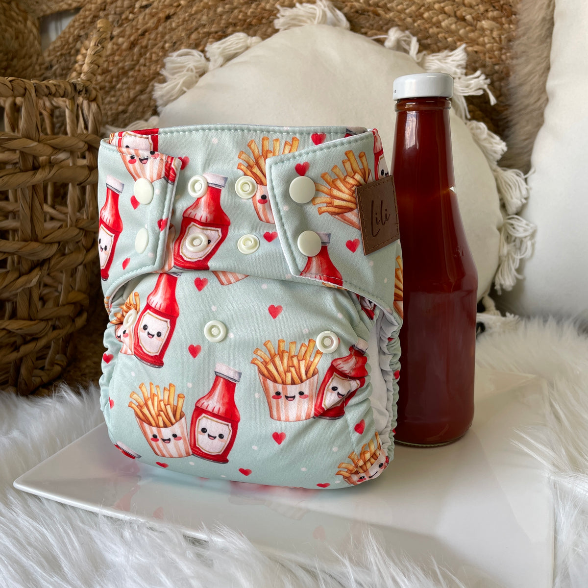 Les Confections Lili | Washable diaper | GRANDE taille | Ketchup & Fries (Full Print)