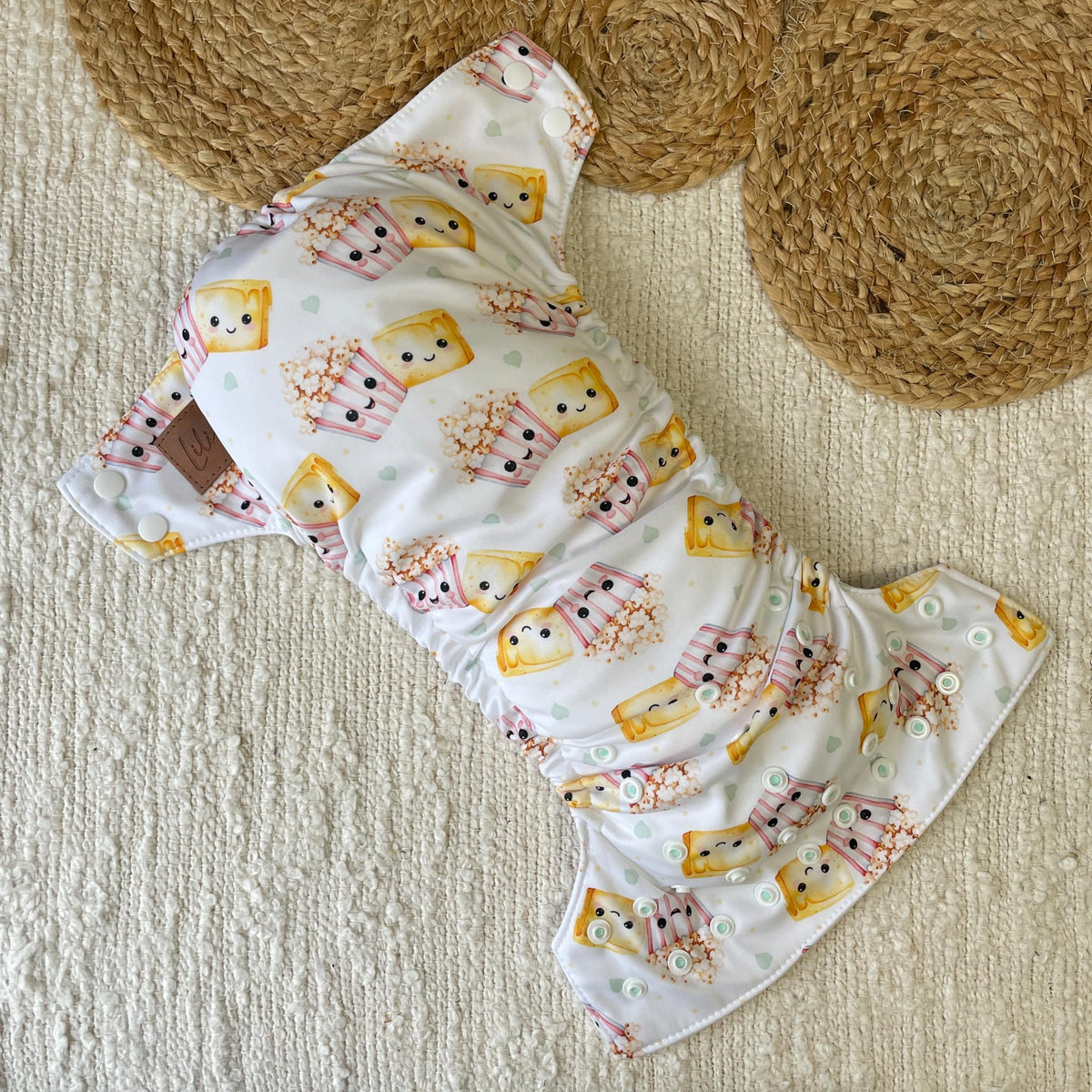 Les Confections Lili | Washable diaper | GRANDE taille | Extra butter pop corn (Full Print)