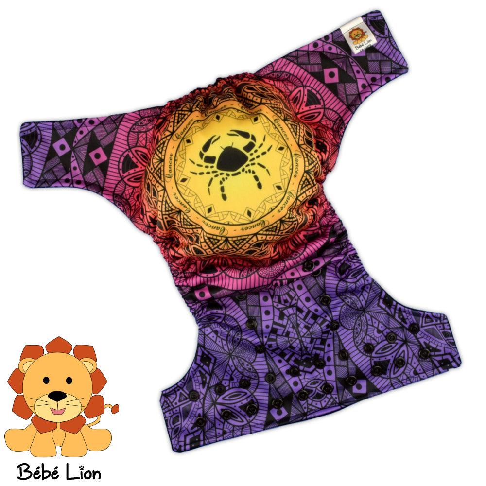 BEBE LION | Couche lavable à poche | taille unique | Zodiac | Cancer - Bébé Lion