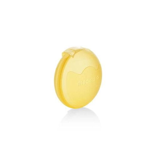 https://www.auxptitscadeaux.com/cdn/shop/products/medela-breast-care-contact-nipple-shield-storagebox.jpg?v=1613360120